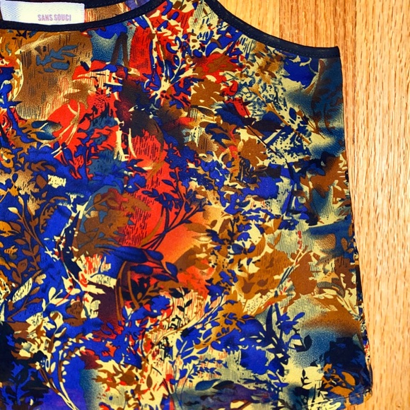 Colorful Flowy Crop Top - Picture 2 of 2